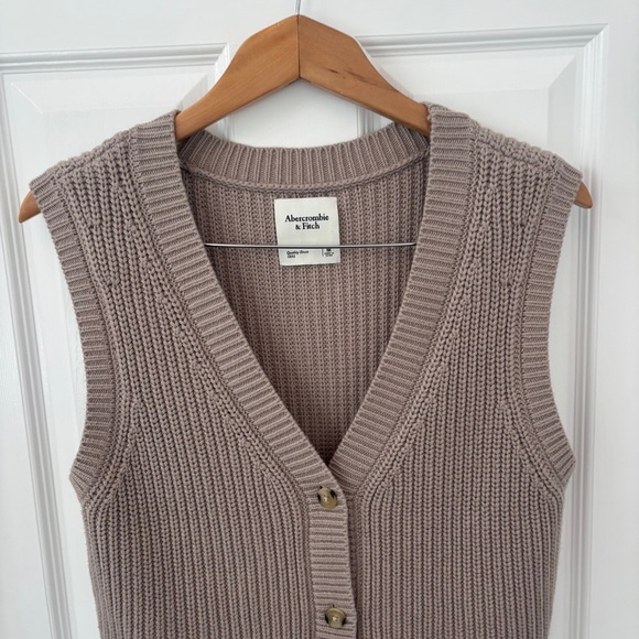 Abercrombie & Fitch Womens Button Vest •Medium• Taupe• Eclectic Grandpa •Taupe - Picture 3 of 16